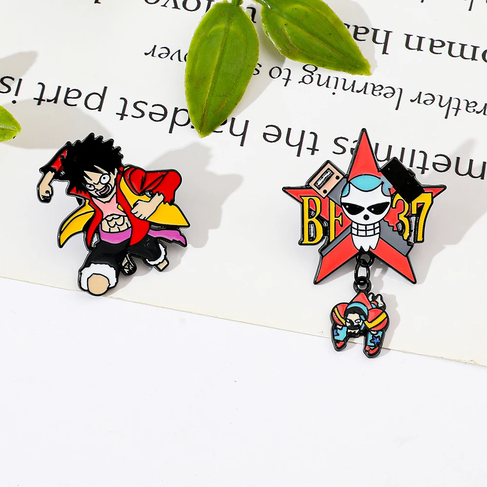 2 Pcs 크리 에이 티브 애니메이션 브로치 재미 있은 - Anime Cosplay Luffy 리뷰 및 가격