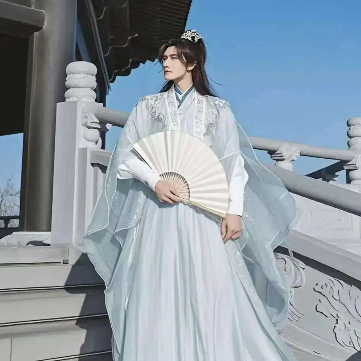 대형 3XL Hanfu 남자 중국어 수 놓은 흰색 코스 - Anime Cosplay In Chinese 리뷰 및 가격